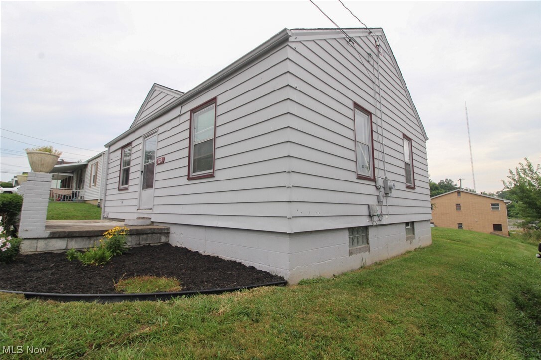 Property Photo: 828 Cornell Avenue OH 44502