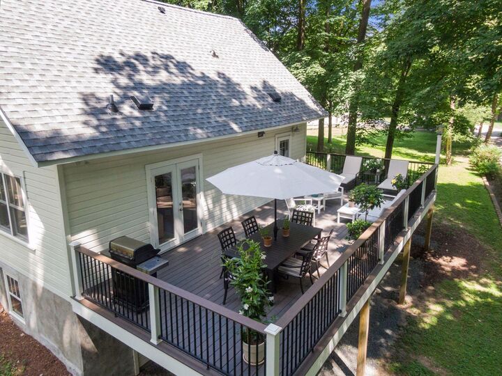 Property Photo: 3815 Deephaven Avenue MN 55391
