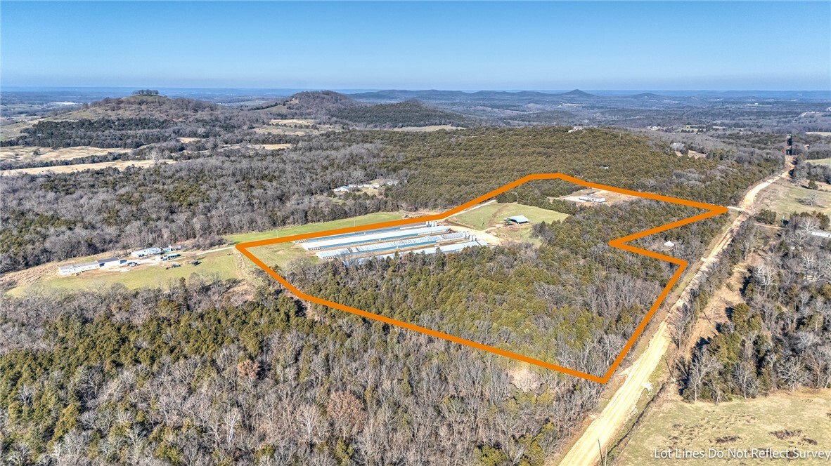 Property Photo: 2890 County Road 425 AR 72616