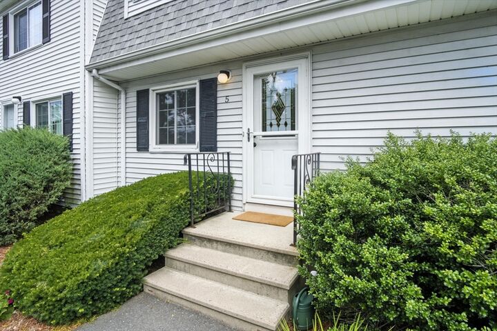 Property Photo:  18 Westford Rd 5  MA 01432 