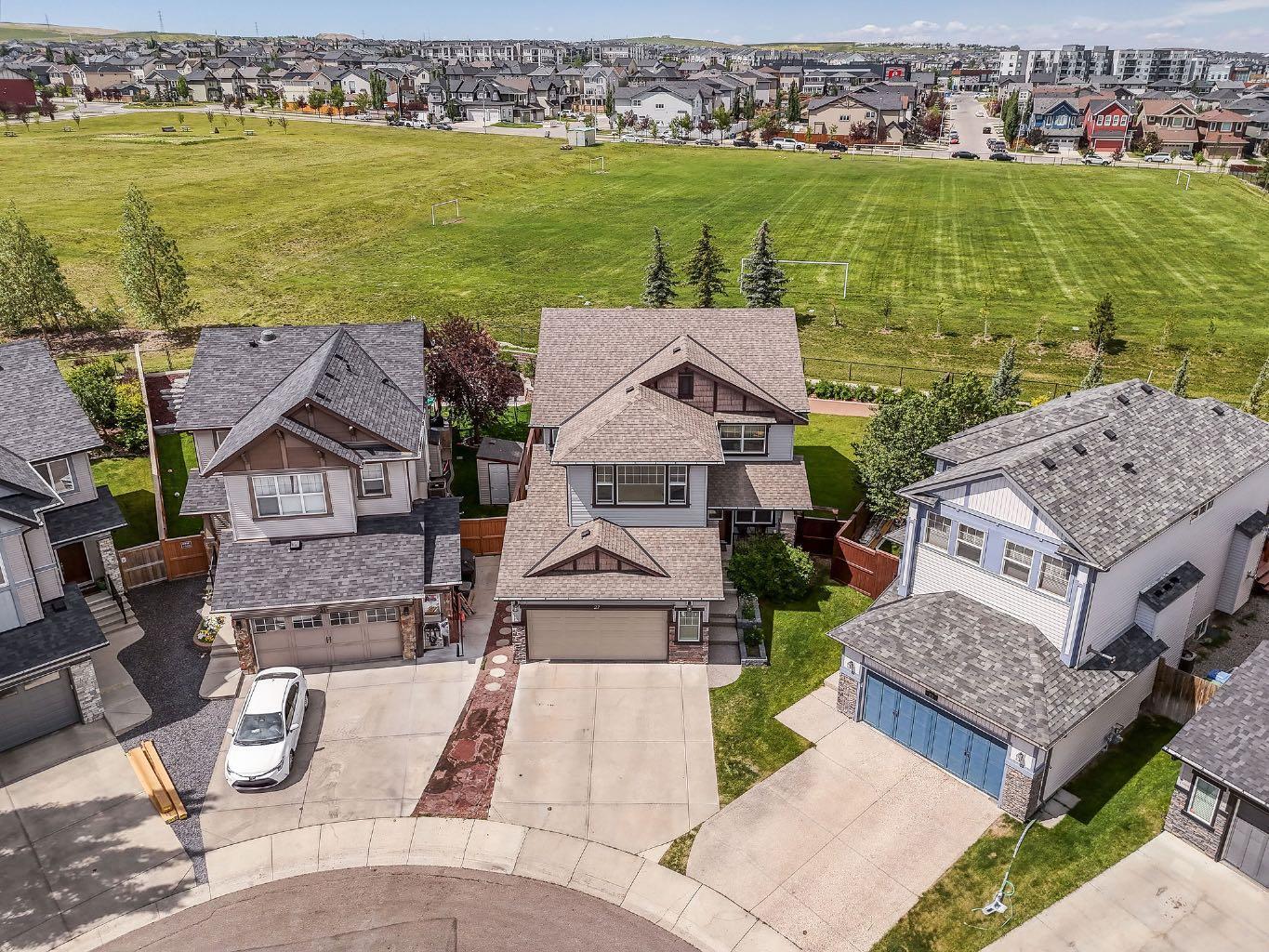 Photo de la propriété: 27 Sage Valley Court NW AB T3R 0E8