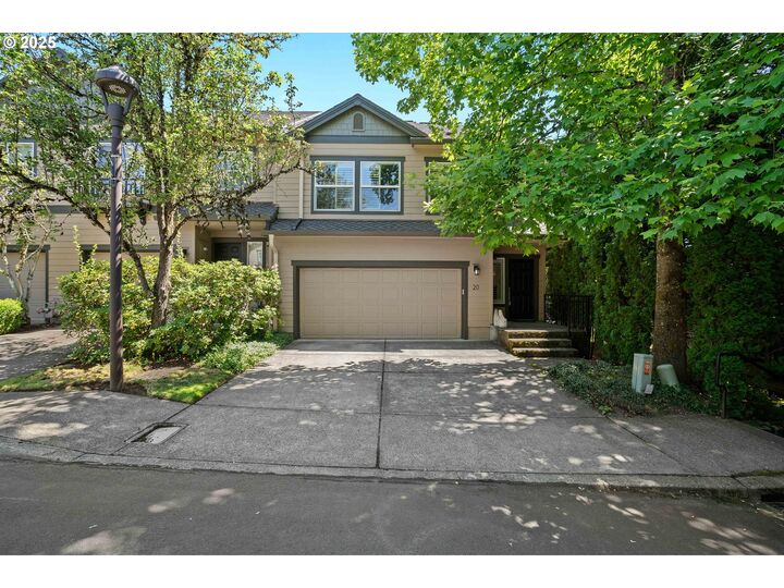 Property Photo: 20 Summit Ridge Ct OR 97035