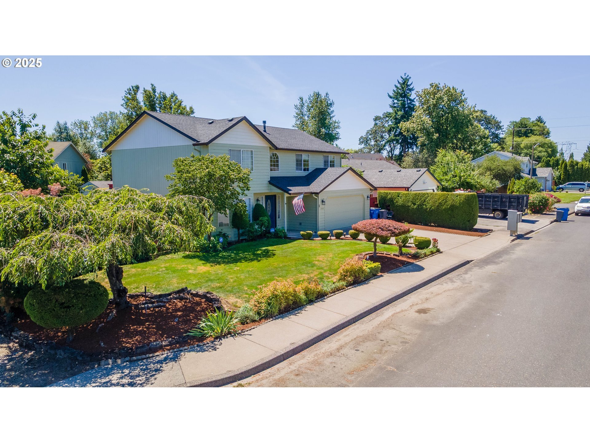 Property Photo: 13803 NE 61st St WA 98682