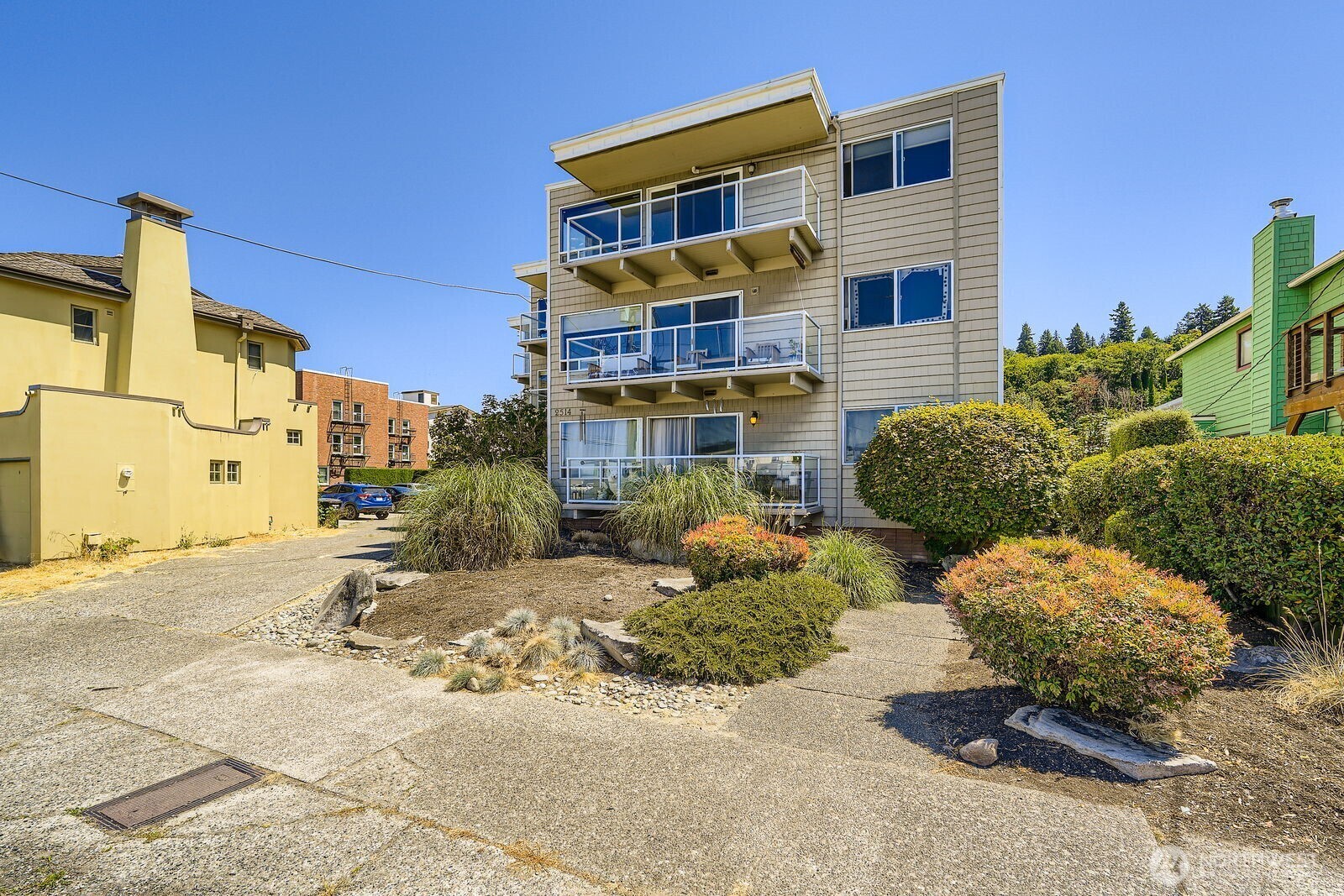 2514  57th Avenue SW 301  Seattle WA 98116 photo