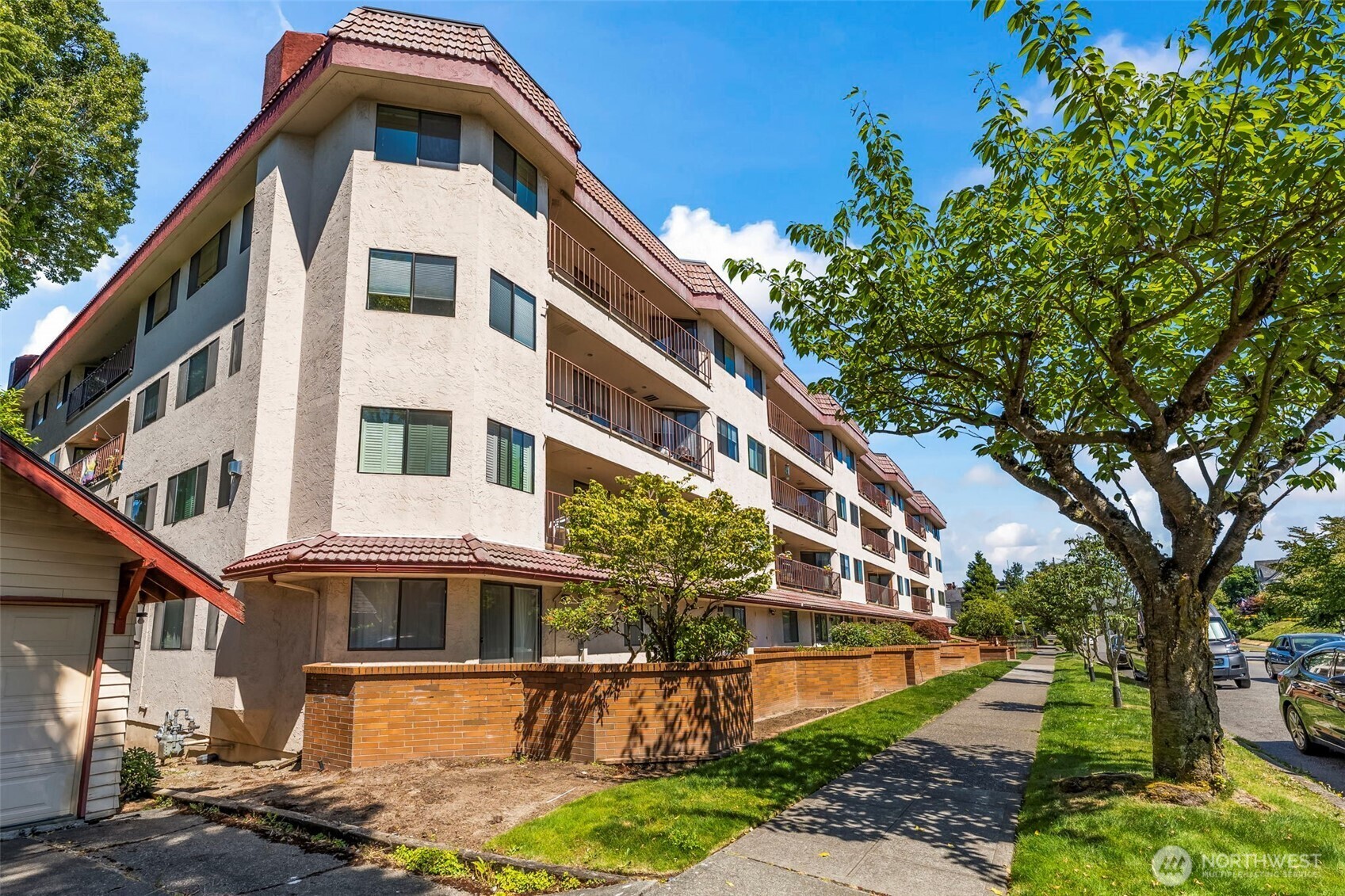 Property Photo: 909 N I Street 403 WA 98403