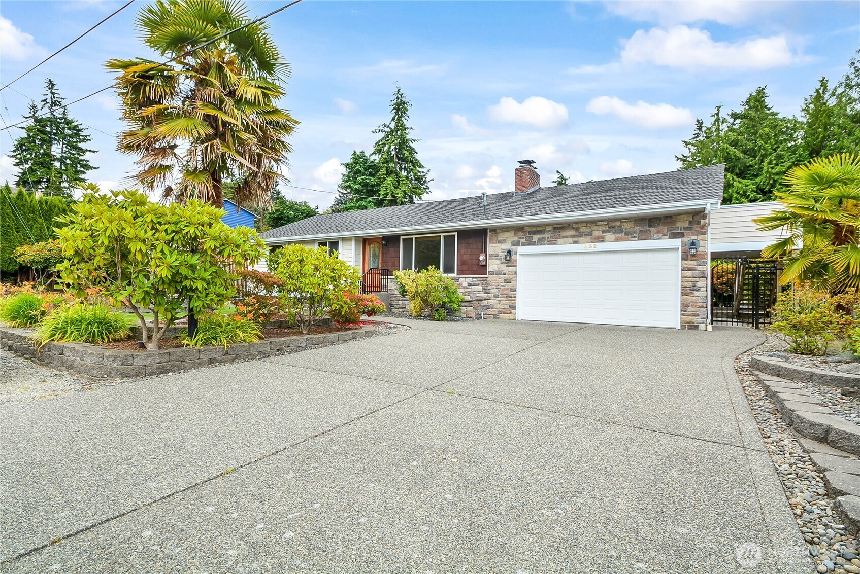 Property Photo: 832 Birch Street WA 98020