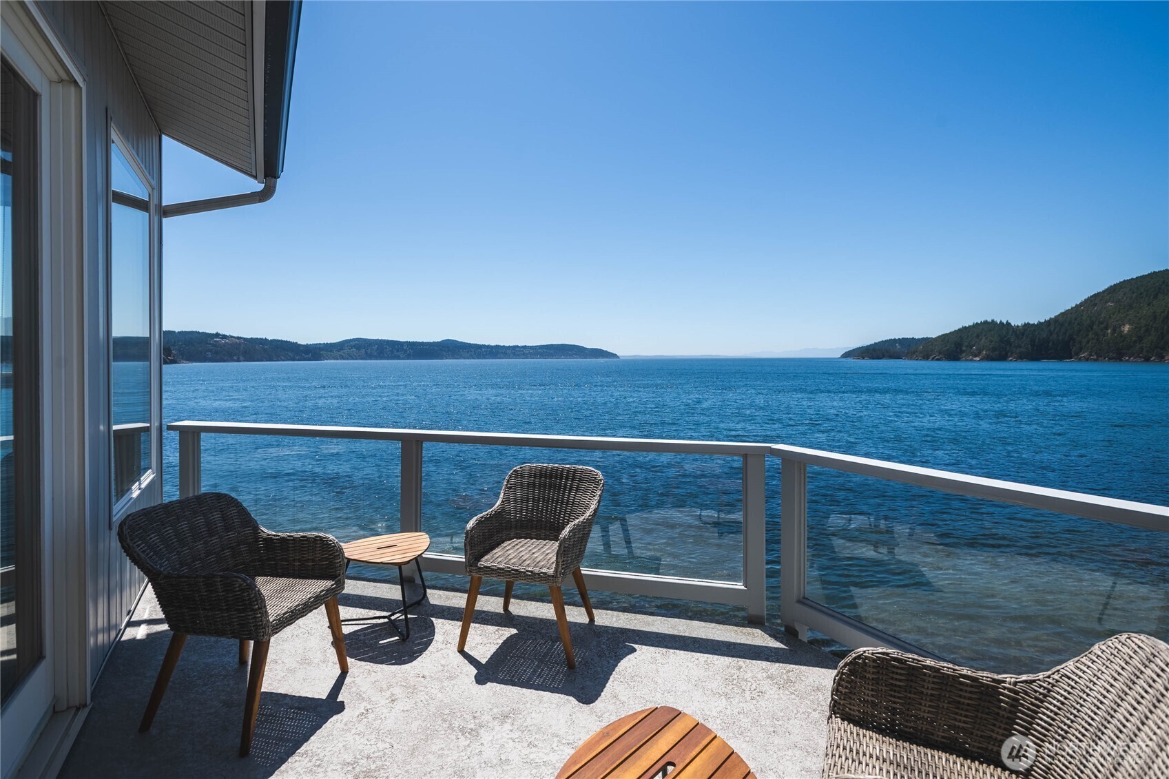 2401  Skyline Way 203E  Anacortes WA 98221 photo