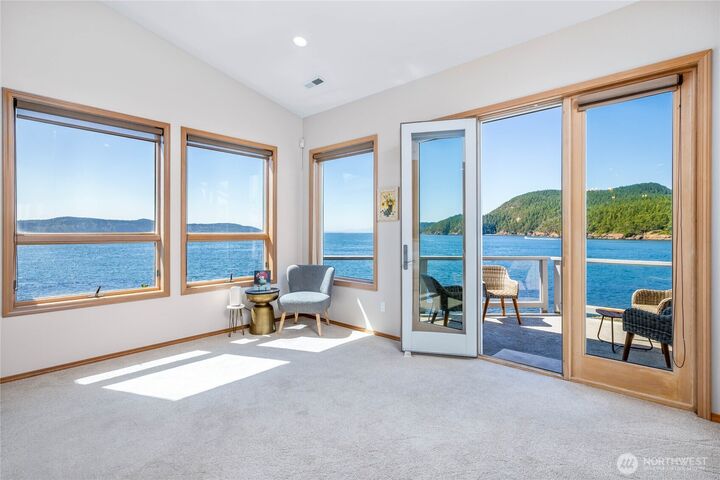 2401  Skyline Way 203E  Anacortes WA 98221 photo