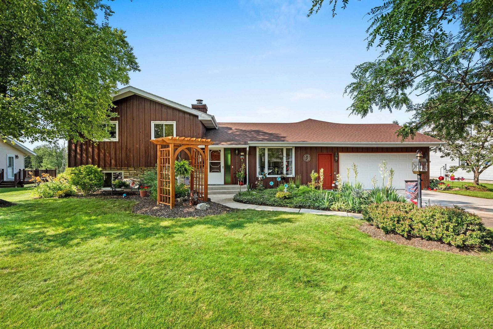 Property Photo: 213 W Barrett Street WI 53079