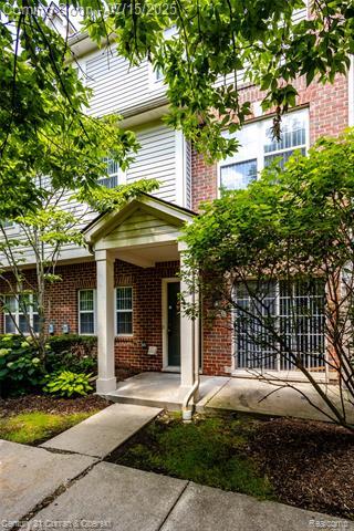 Property Photo: 39660 Rockcrest Lane MI 48168