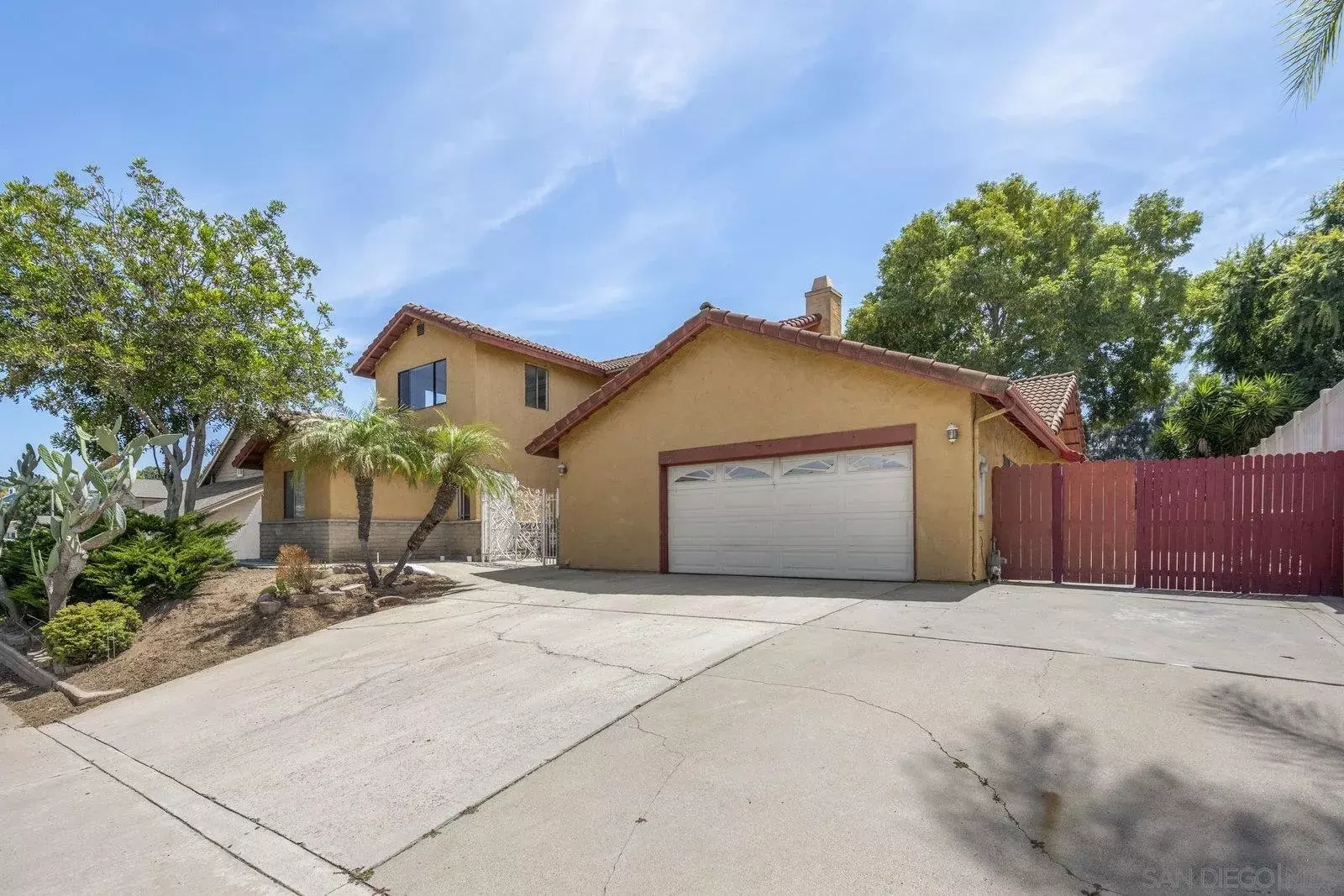 Property Photo:  2070 Caraway St  CA 92026 