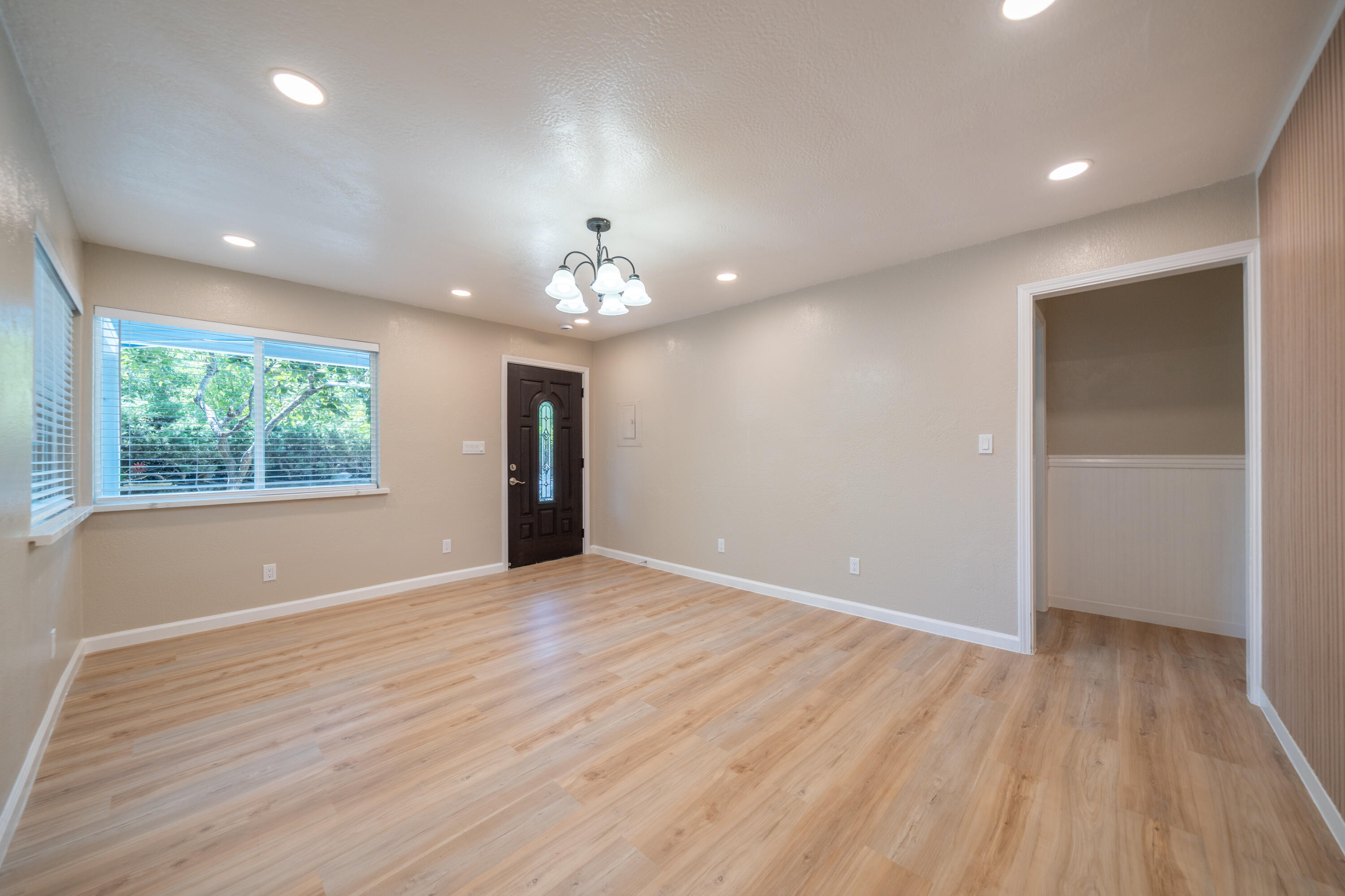 Property Photo: 4725 Cedars Road CA 96001