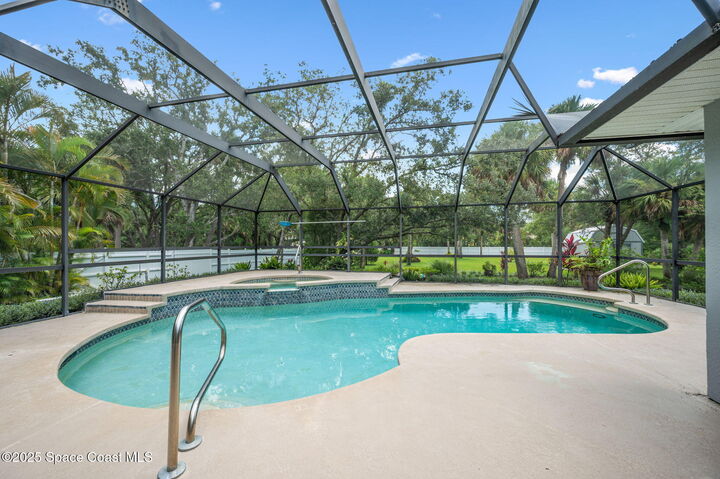 Property Photo:  9495 Fleming Grant Road  FL 32976 