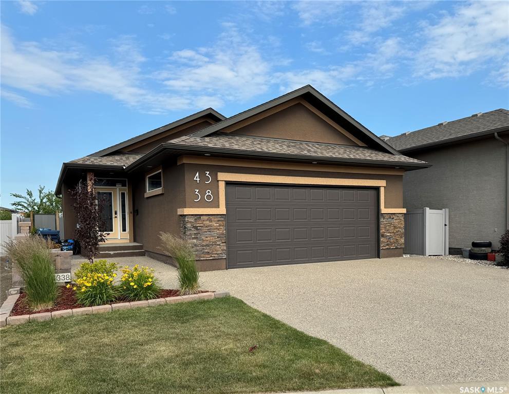 Photo de la propriété: 4338 Skinner Place SK S4W 0A5
