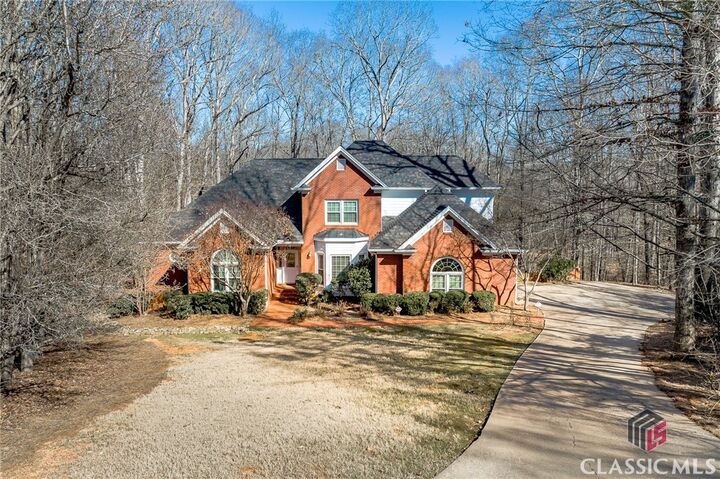 Property Photo: 218 Thornhill Drive GA 30607