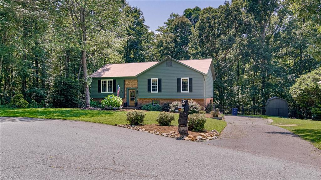 5974 Honeycomb Lane  Pfafftown NC 27040 photo