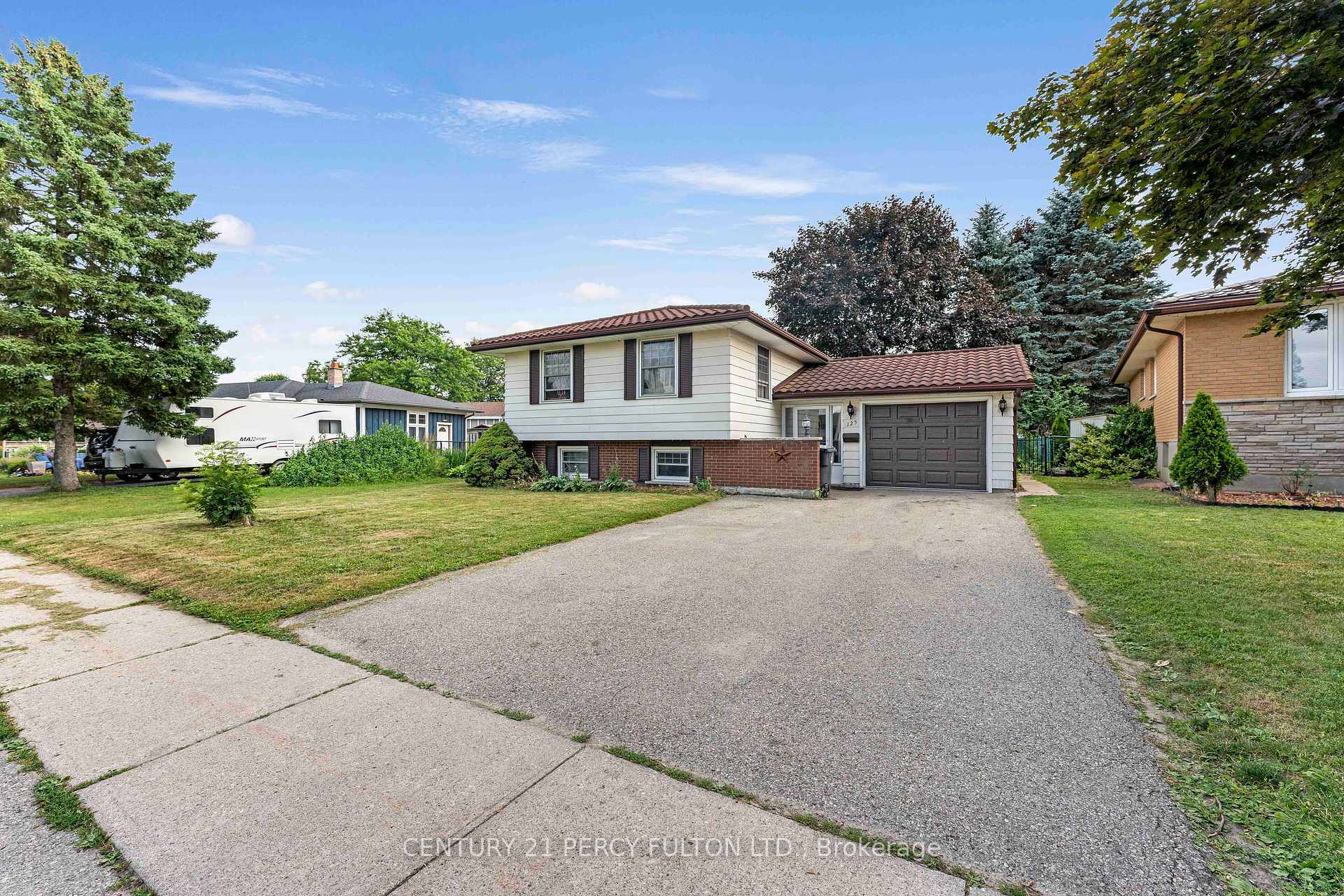 Property Photo: 125 Brant Avenue Main Floor ON N1E 1G4
