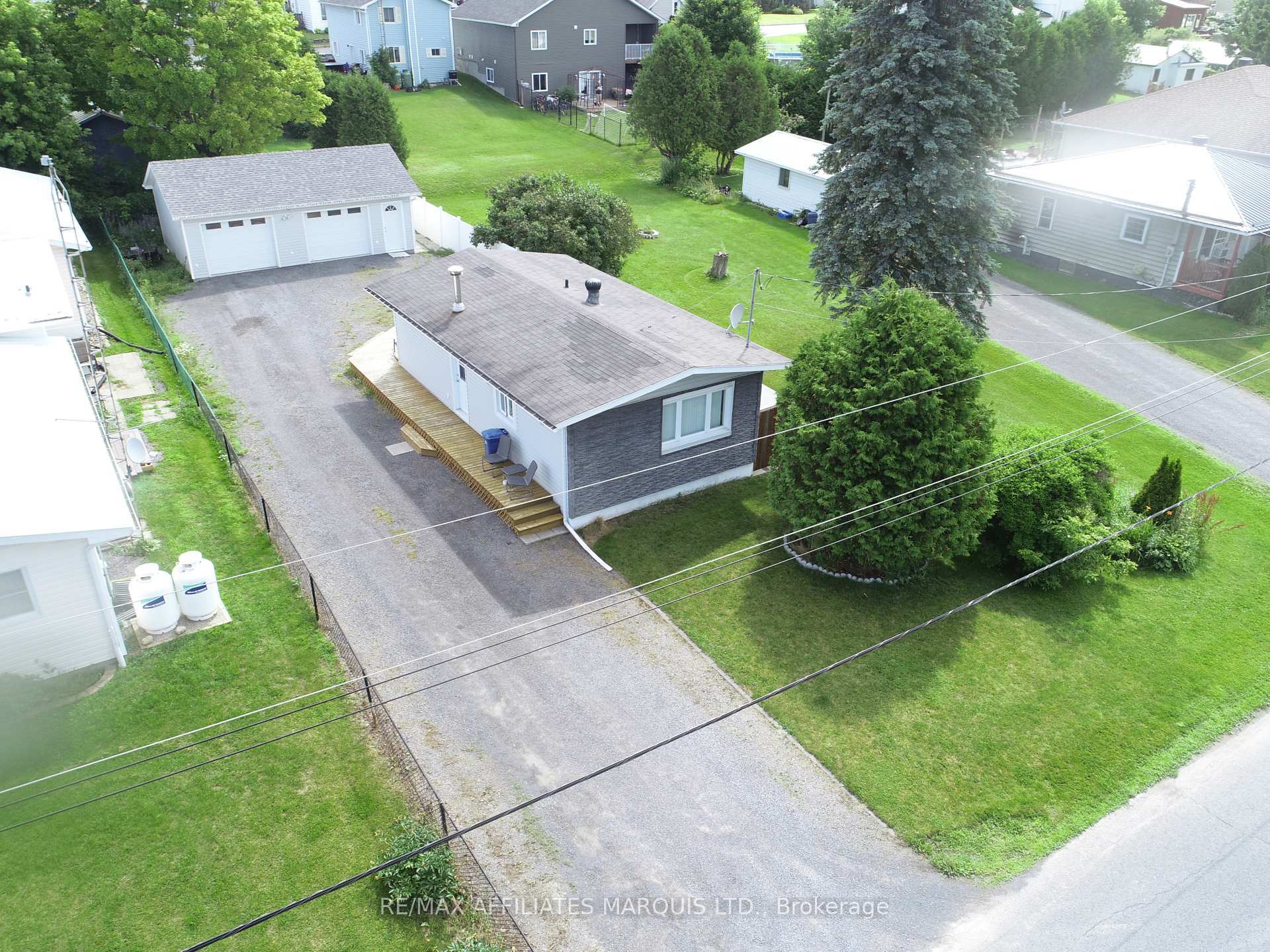 Property Photo: 25 Church Street ON K0C 1W0