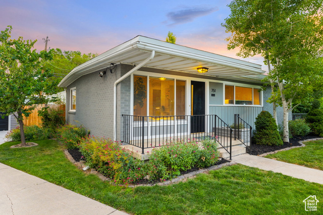 Property Photo: 751 E Lake Cir UT 84106