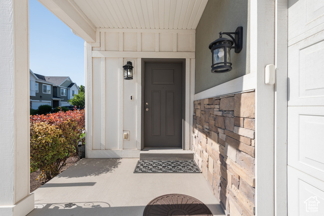 Property Photo: 7873 S Farm House Ln E UT 84047