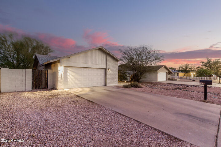 1631 E Bell De Mar Drive  Tempe AZ 85283 photo