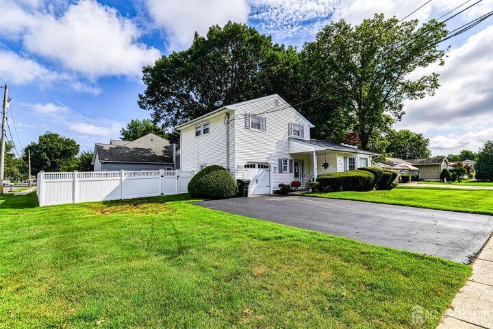 Property Photo:  13 Ellingham Avenue  NJ 08831 