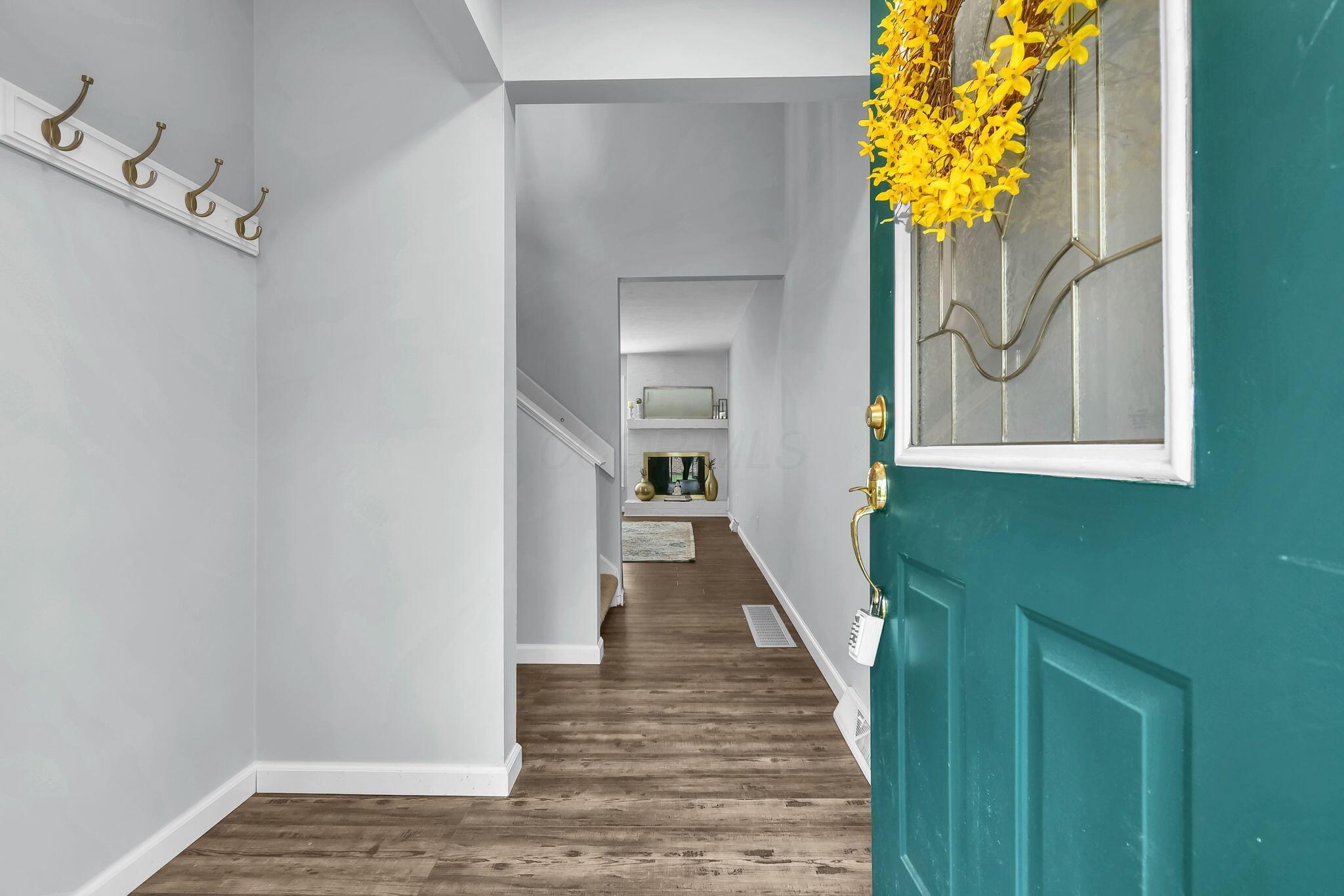 Property Photo:  1533 Sandringham Court  OH 43220 