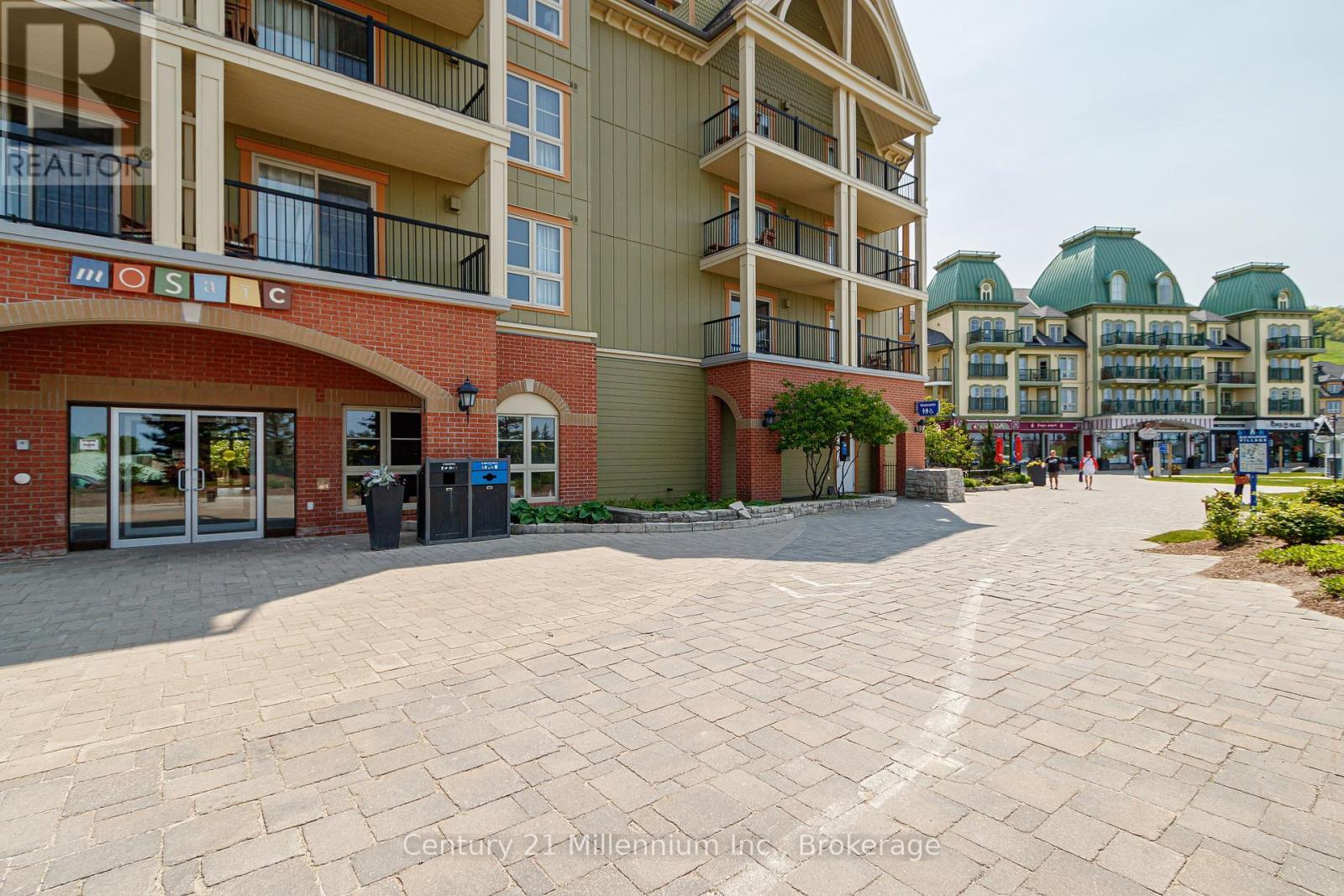 Property Photo: 190 Jozo Weider Boulevard 443 ON L9Y 0V2