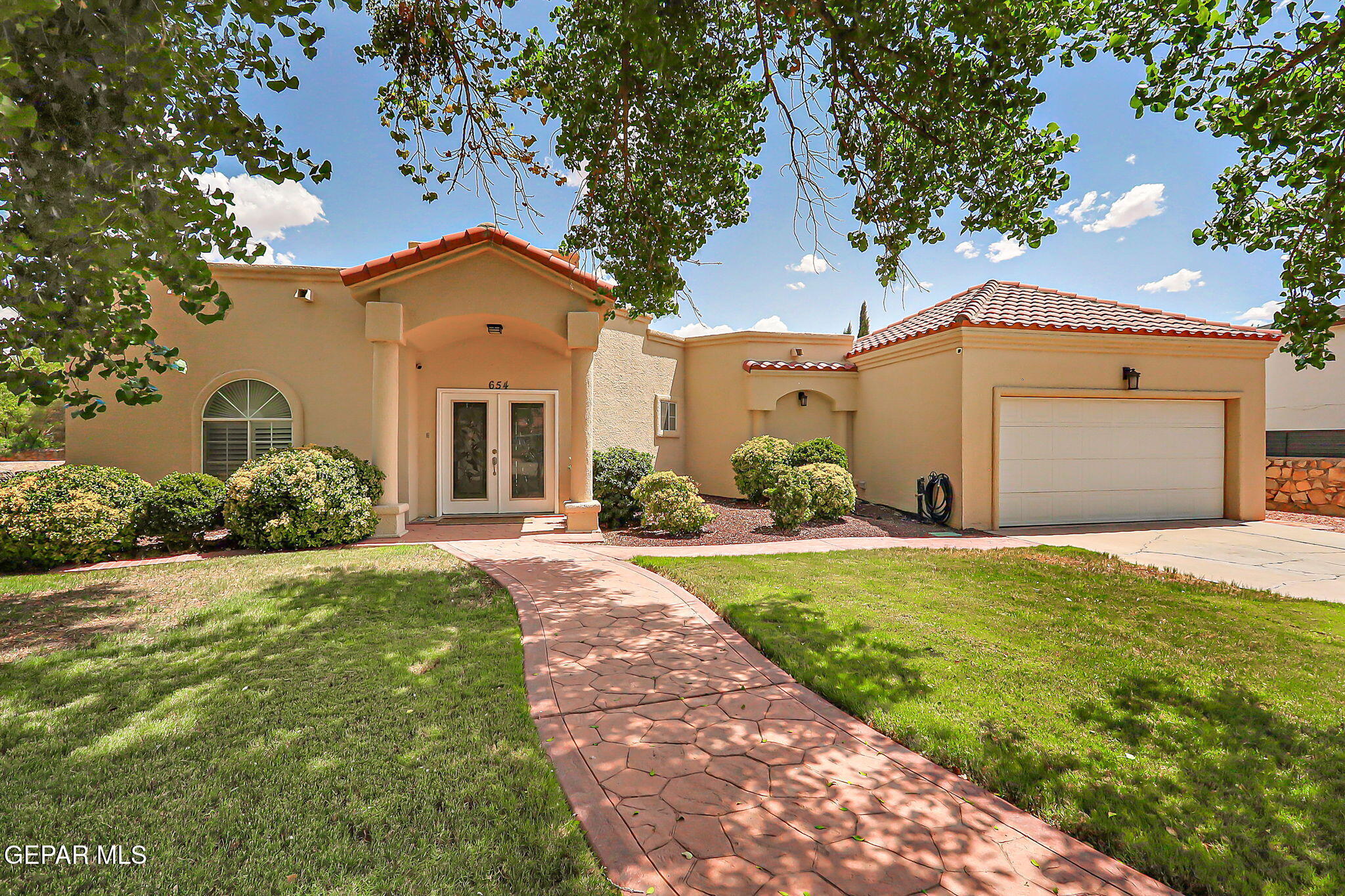 Property Photo: 654 Katherine Court TX 79932