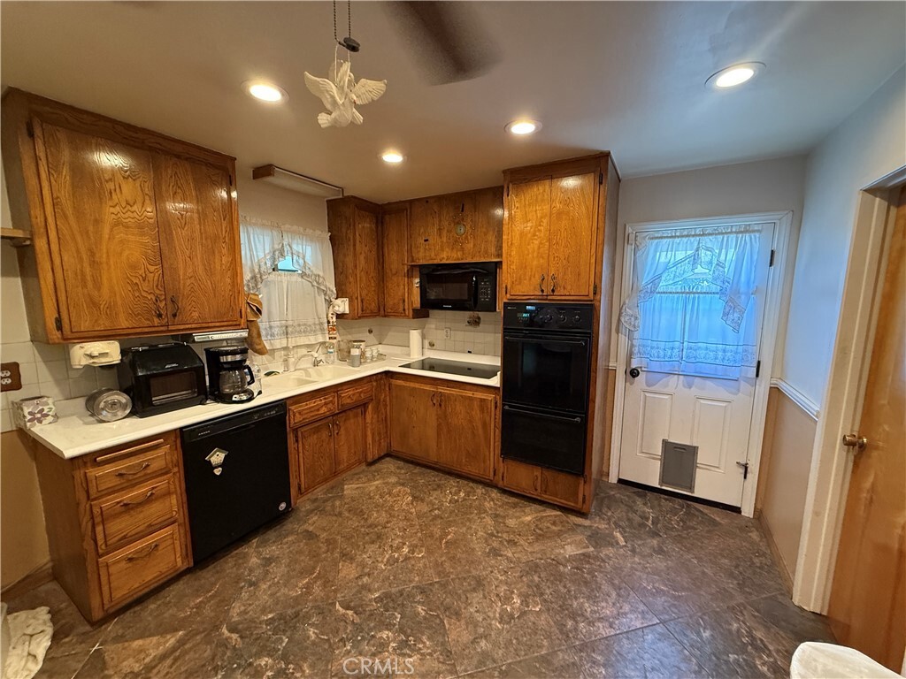 Property Photo: 4271 Hines Avenue CA 92505