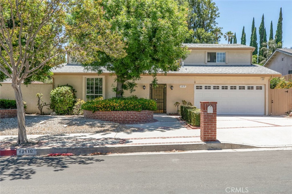 Property Photo: 13119 Constable Avenue CA 91344