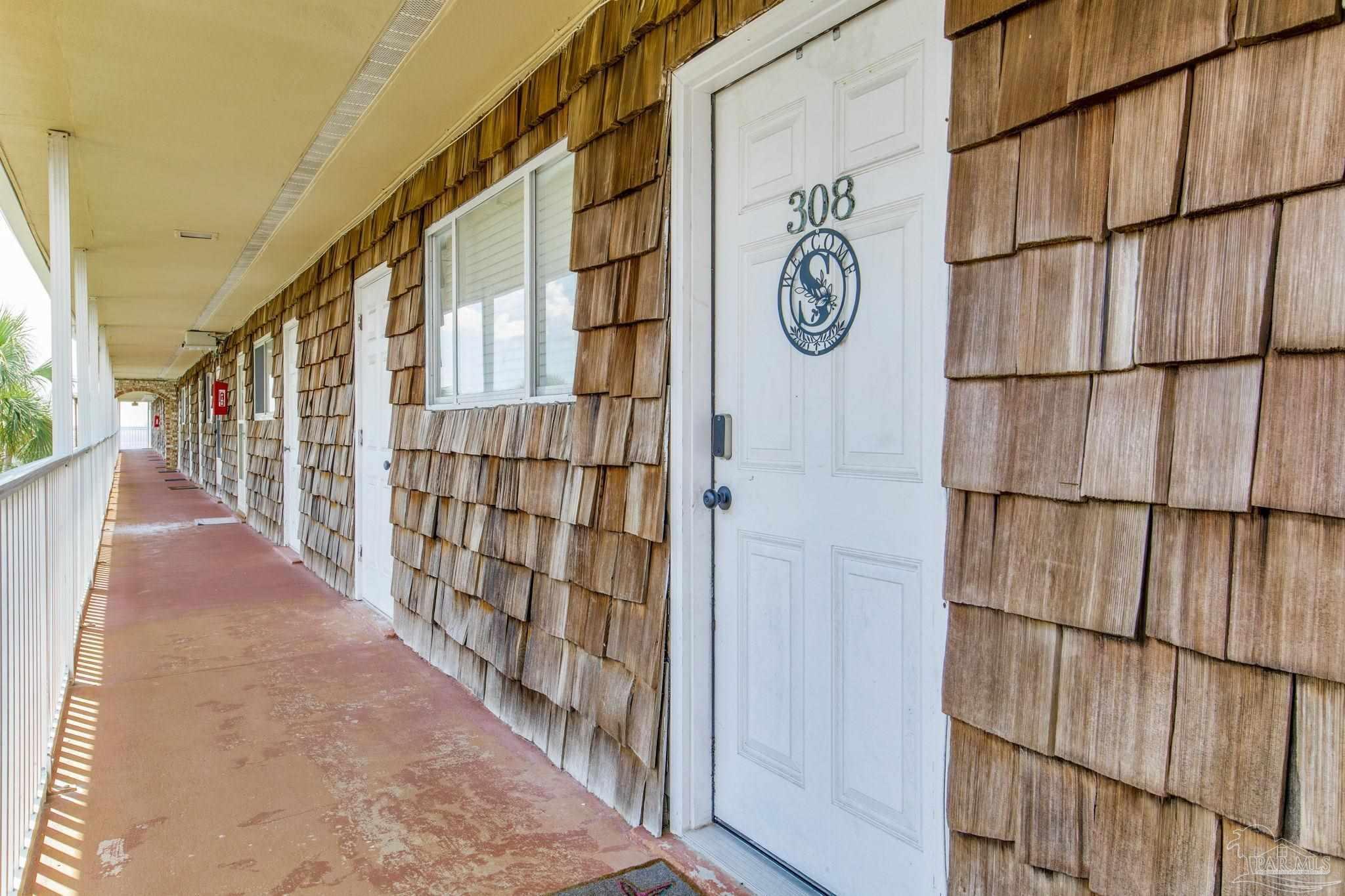 Property Photo: 600 Scenic Hwy 308 FL 32503