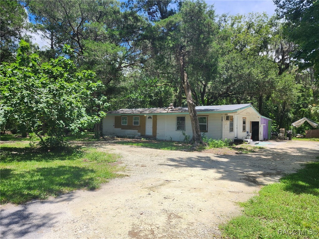 Property Photo:  5211 S Court Avenue  FL 34448 
