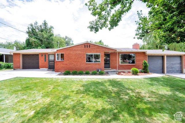 Property Photo: 640 E 300 N UT 84062