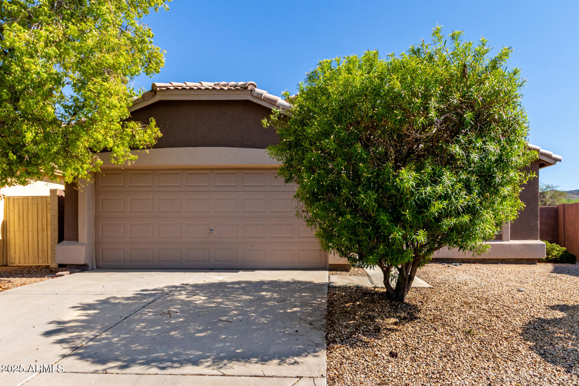 2605 E Gary Way  Phoenix AZ 85042 photo