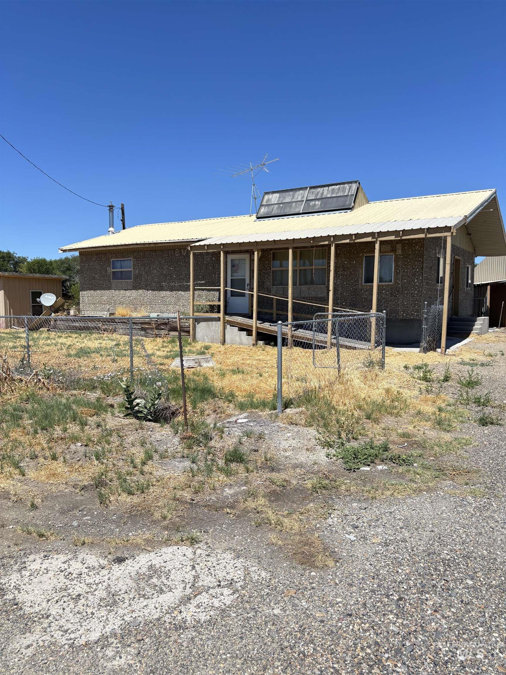 Property Photo:  3335 NW 4th Ave  OR 97914 