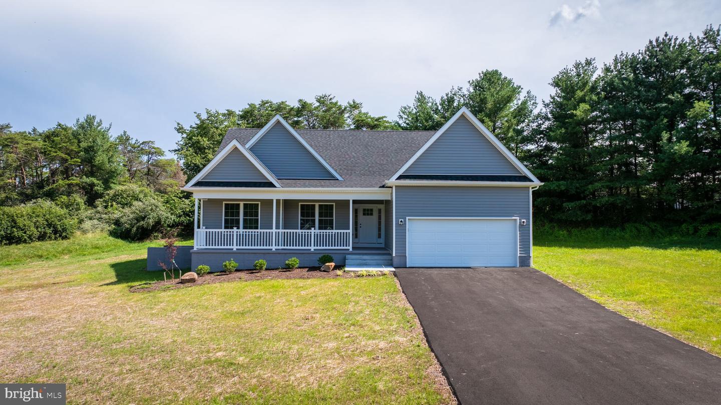 Property Photo: 39 Mdg WV 25411