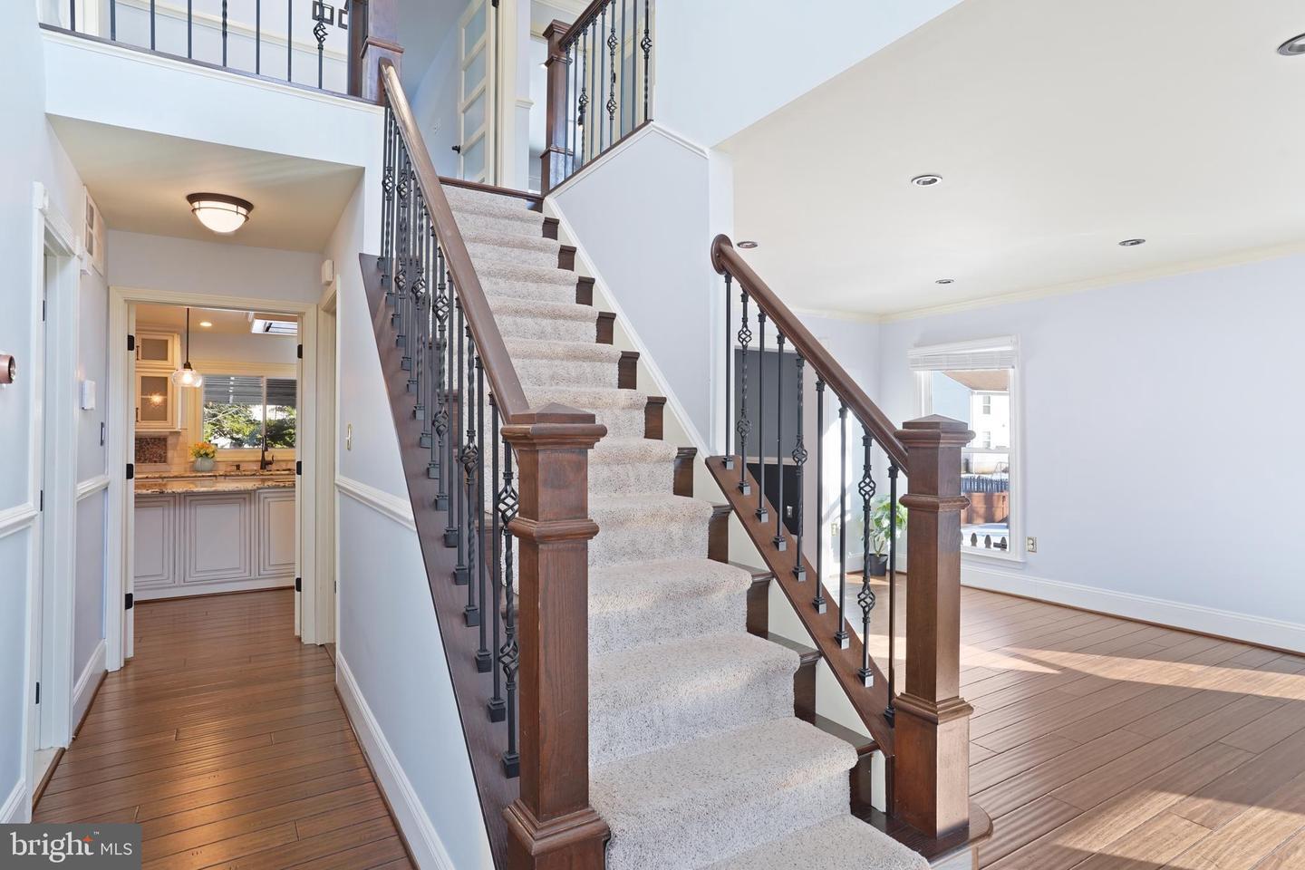 Property Photo:  10865 Monticello Court  VA 22066 