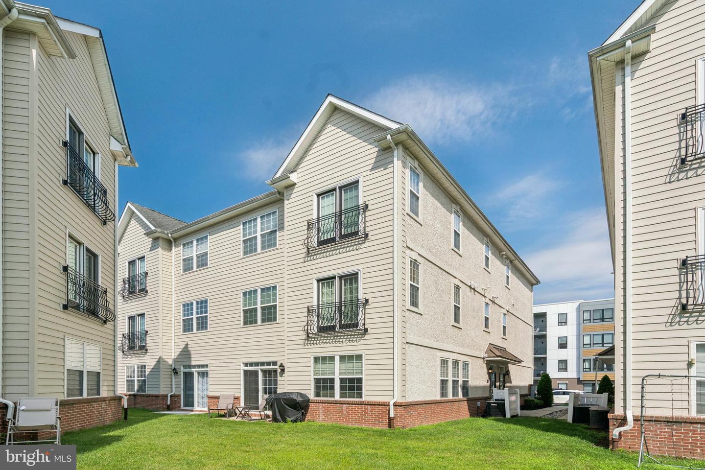 Property Photo:  3301 Capri Drive  PA 19145 