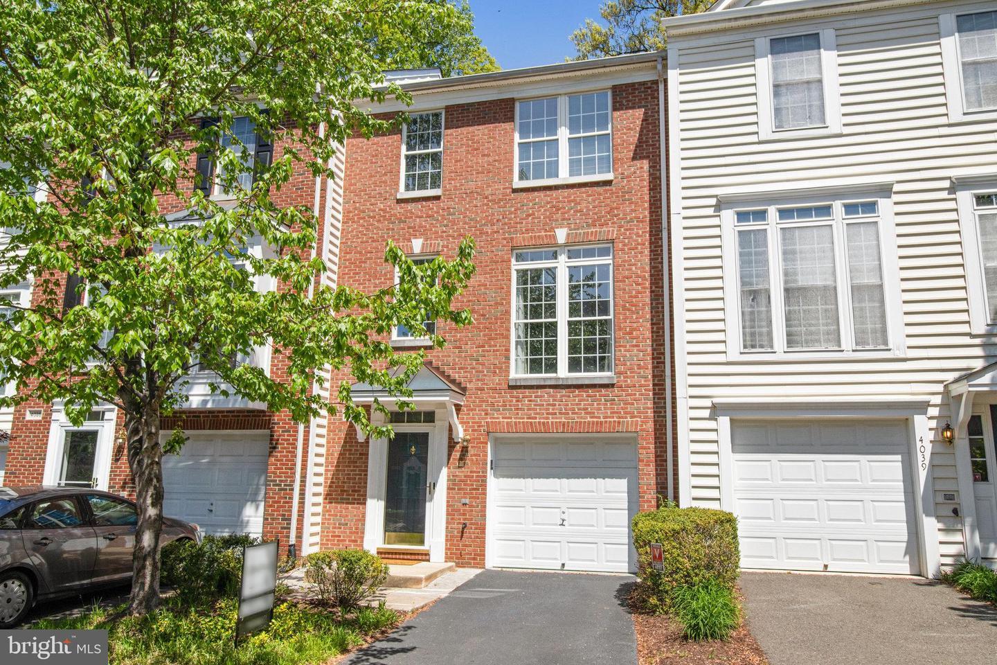 4037 Fairfax Center Hunt Trail  Fairfax VA 22030 photo