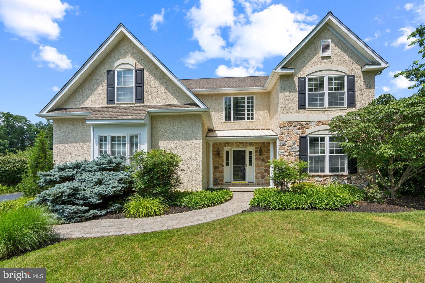 Property Photo: 55 Tarrytown Lane PA 19335