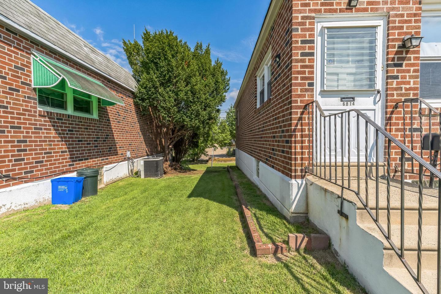 Property Photo:  6814 Walker Street  PA 19135 