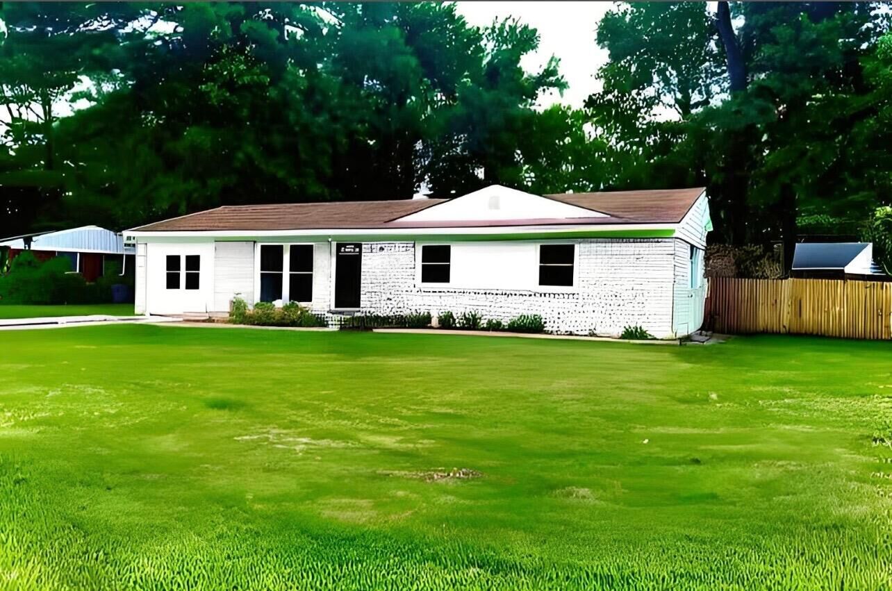 Property Photo: 1847 Mepkin Road SC 29407