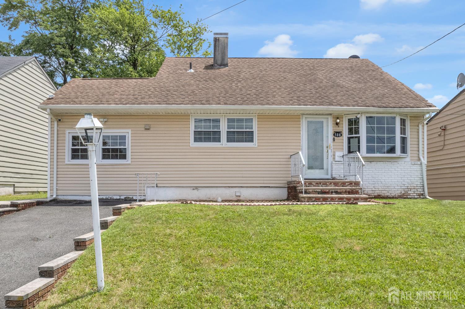 186 Tyler Avenue  Iselin NJ 08830 photo