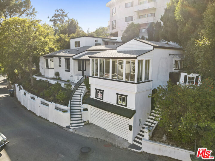 Property Photo:  3319 Floyd Ter  CA 90068 