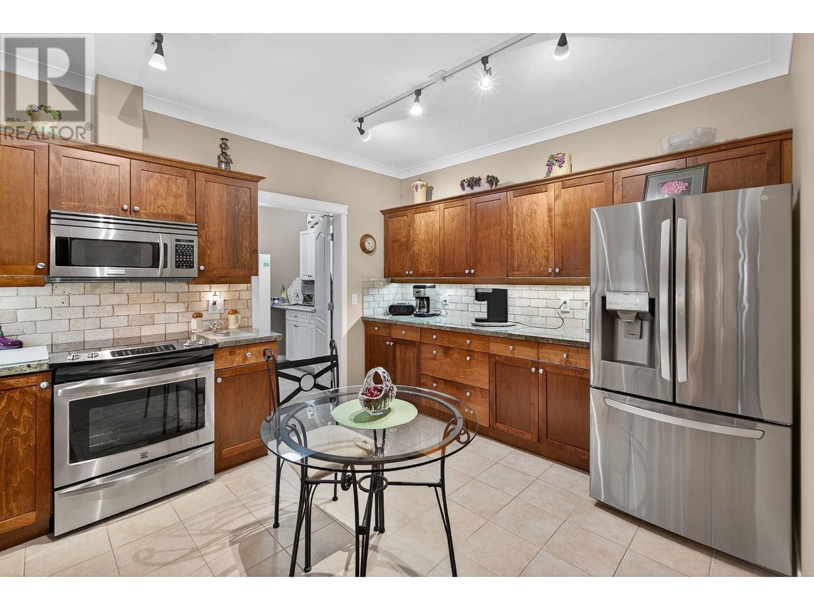 Photo de la propriété: 307 Whitman Road 405 BC V1V 2P3
