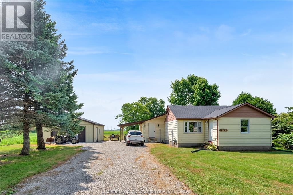 Property Photo: 20455 Tecumseh Road ON N0P 2L0