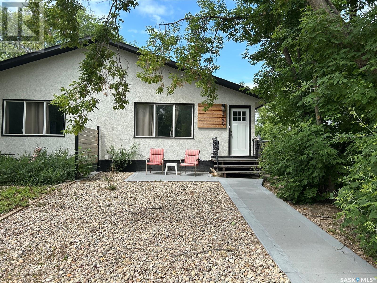 Property Photo:  440 Connaught Street  SK S4R 4W9 