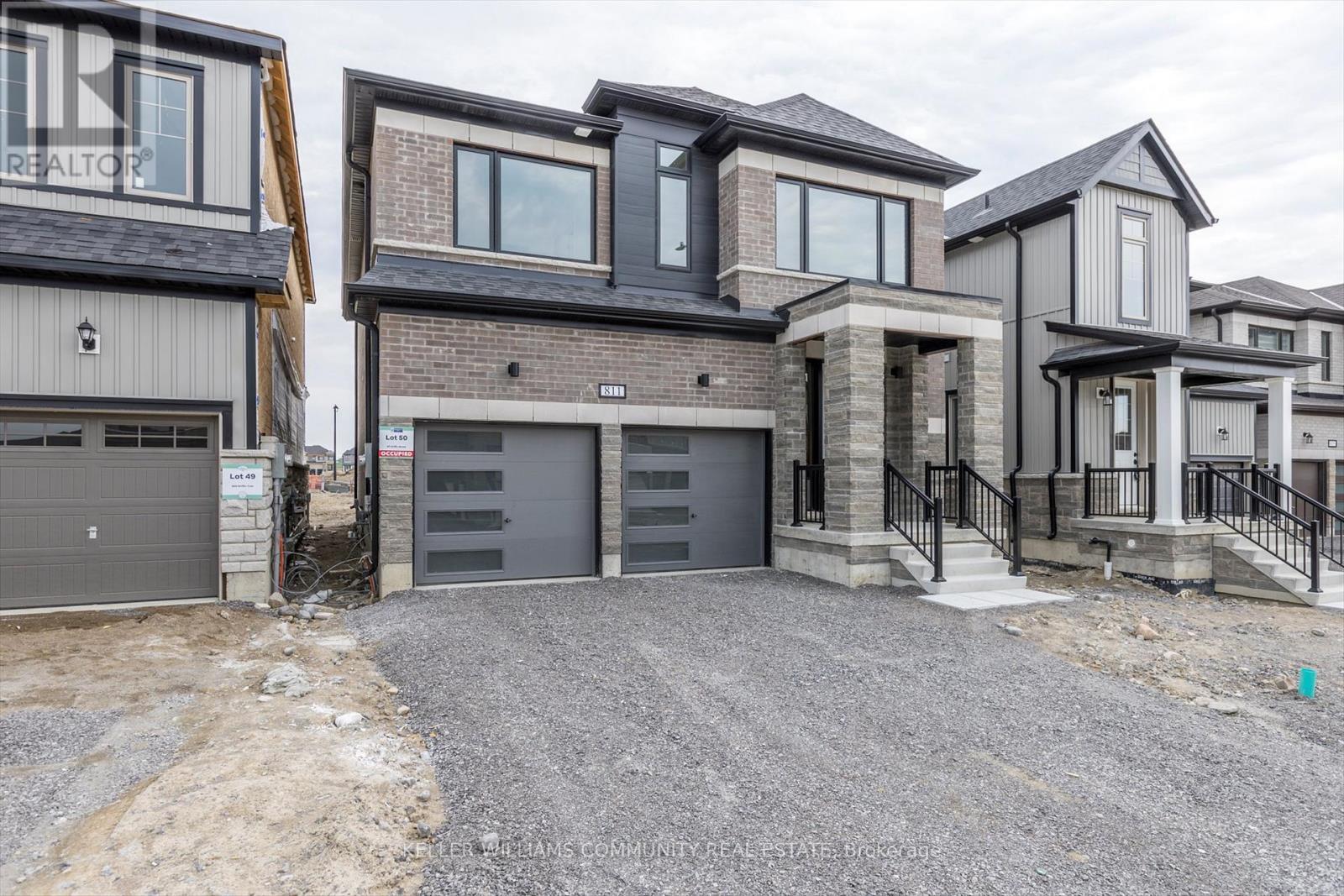Property Photo: 811 Griffin Trail ON K9K 0G3