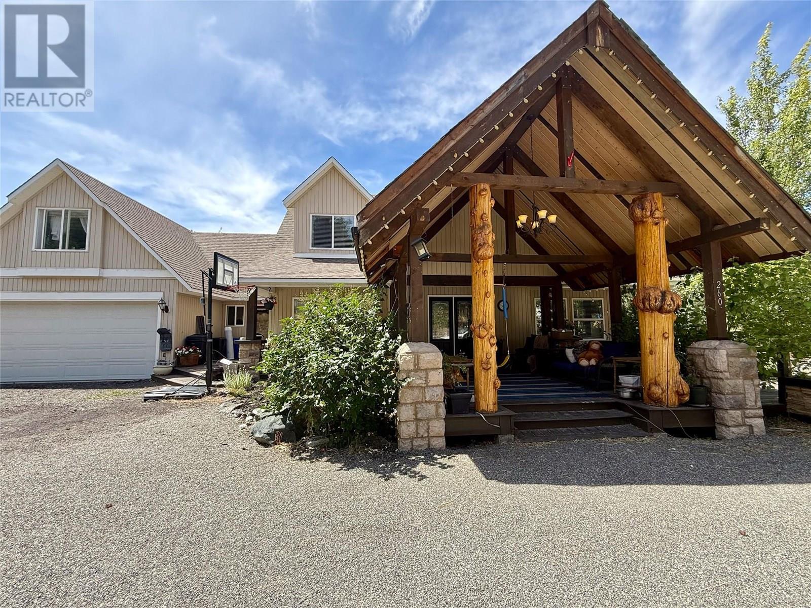 Photo de la propriété:  275 Veale Road  BC V1K 1N8 
